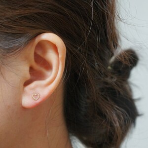 10K Solid Gold Tiny LINE Heart Patterned Stud Earrings Real Gold ...