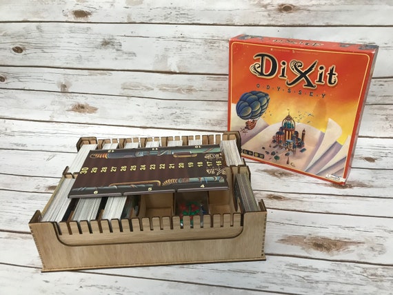 DIXIT COLLECTION BOX: spazio per tutte le espansioni attuali con spazio per  altro ancora Carte, giochi di carte, archiviazione di carte, taglio laser.  -  Italia