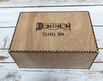 CAJA DE VIAJE DOMINION - cortada con láser para tu juego de cartas favorito - ¡llévala contigo!