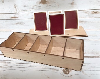 Caja de fichas cortada a láser: almacenamiento de tarjetas y dados de madera contrachapada
