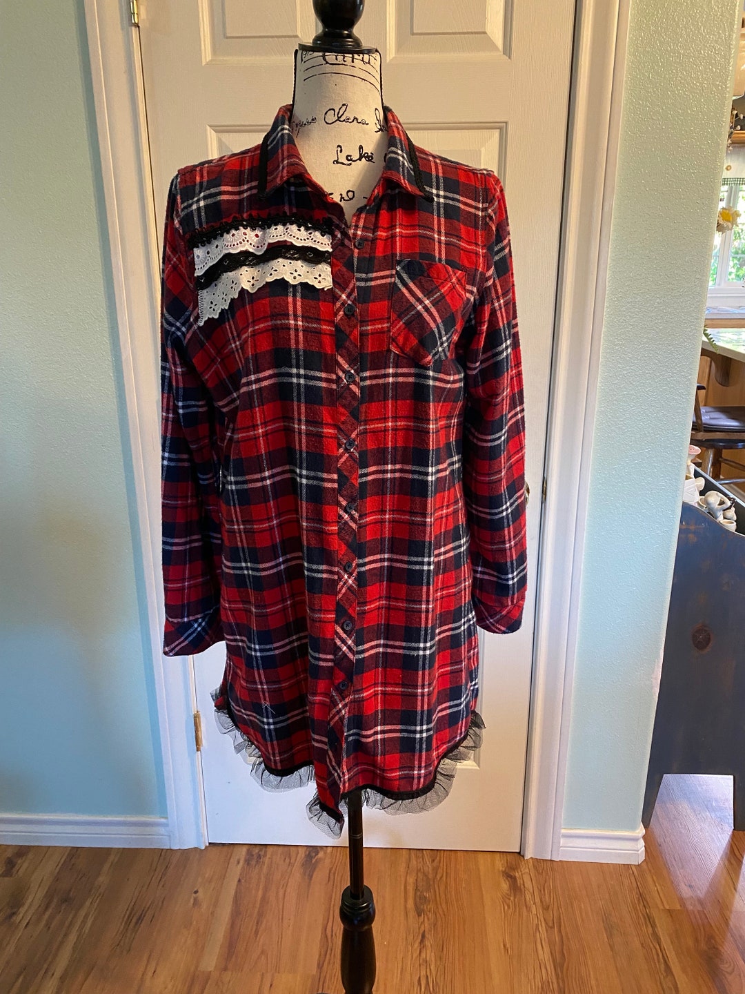Women's Upcycled Flannel Shirt. Red White & Black Flannel - Etsy