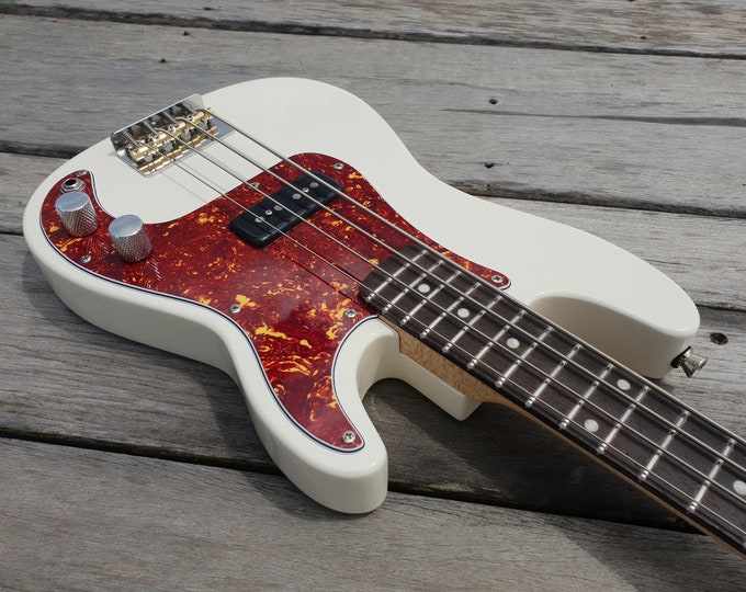 Peewee Electric Bass Ukulele. 22.8 Scale Length. Custom Listing for