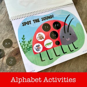 Libro interactivo de sonidos iniciales: actividad fonética del alfabeto de 32 páginas para preescolar, kínder, logopedia y guarderías.