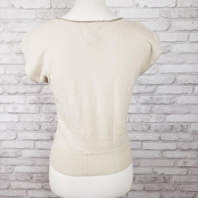 Anthropologie Tabitha Sz Mały koronkowy i dzianinowy top z perłowym kołnierzykiem, romantyczny, elegancki zdjęcie 2