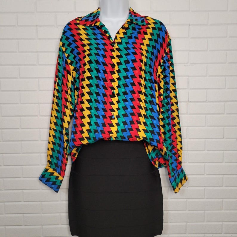 Blusa de seda Adrianna Papell talla 4, con botones delanteros, estilo maximalista y brillante, para oficina imagen 9