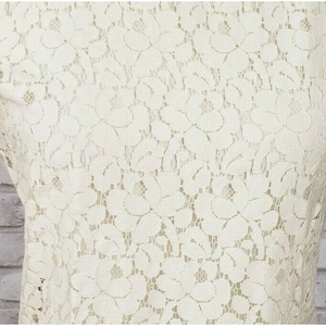 Anthropologie Tabitha Sz Mały koronkowy i dzianinowy top z perłowym kołnierzykiem, romantyczny, elegancki zdjęcie 4