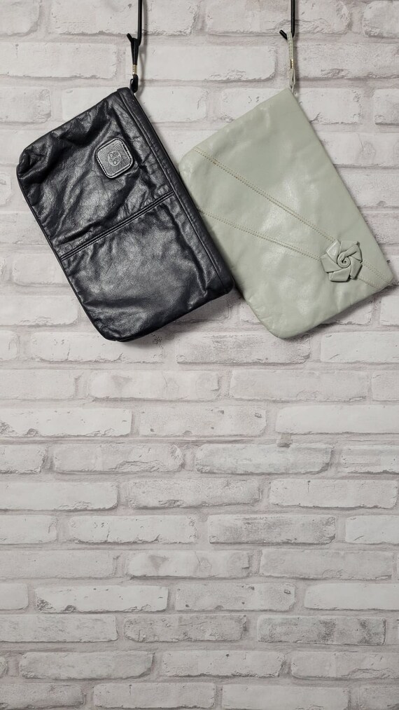 1980s Leather Clutch Bag Choice Navy Blue With Sun Face or Dove Gray With Flower Vintage Zipper Top Purse Etsy UK