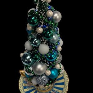 Teacup Christmas Tree: Decorated Mini Collectible Tree