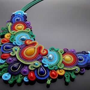 Collana Soutache colorata con Giadeite.