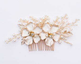 Bridal Hair Comb in Blush Pink- Pearl Vintage Wedding Hair Piece- Leaf and Vine Hairpiece- Bridal Accessory- Wedding Hair H004