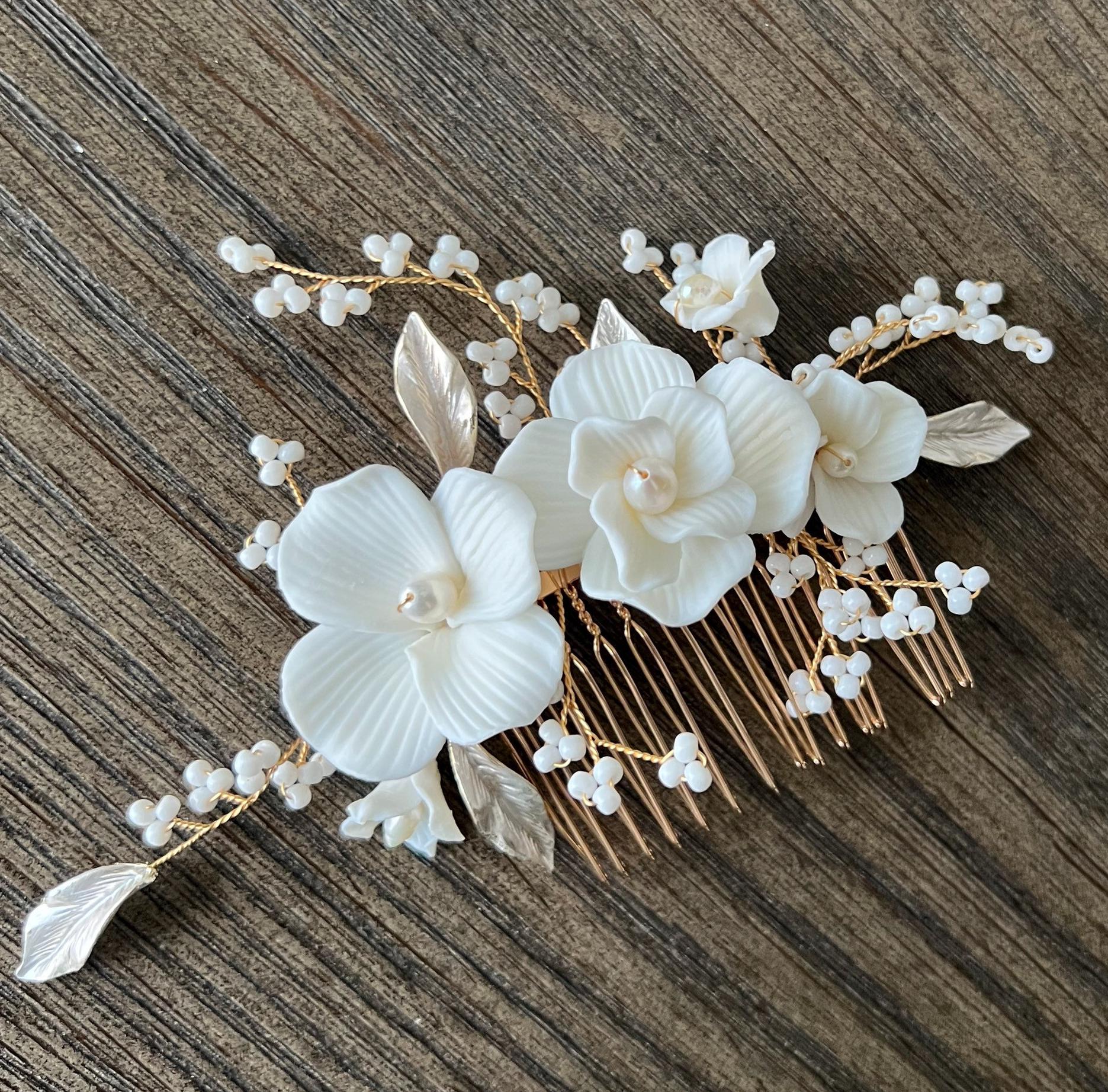 Pettine per capelli da sposa in cristallo Swarovski: accessorio floreale per matrimonio, fermaglio per capelli argentato scintillante - Italia