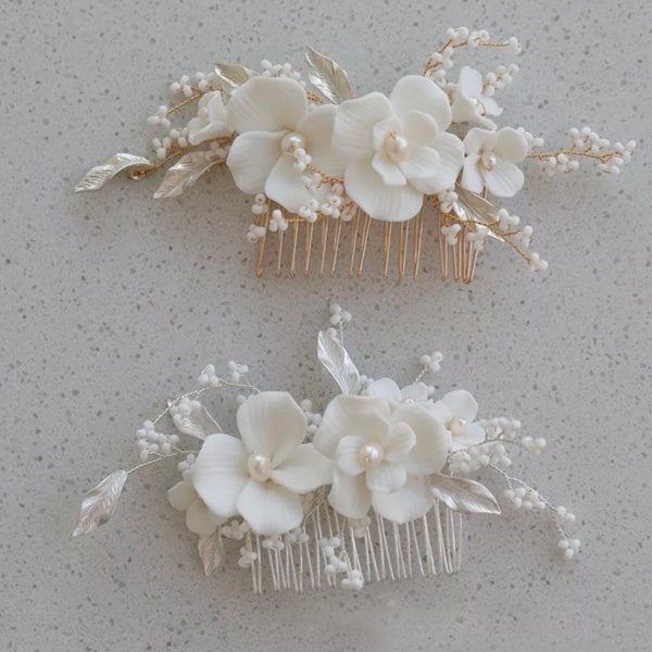 Bridal Hair Comb - Vintage Wedding Hair Piece with pearl and white flowers- H032