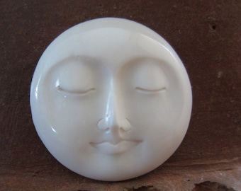 Hand carved face   moon -30mm , Buffalo bone carving  G034