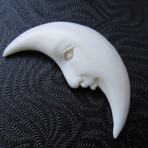 Embellishment, Buffalo bone,  white, Crescent moon double sided G128