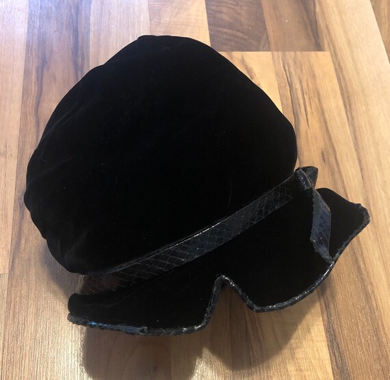Vintage black velvet Dior Hat