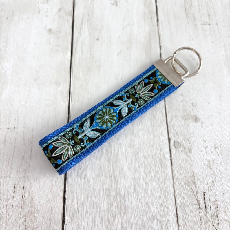 Unisex Blue Floral Wrist Keychain, Hands-free Key Holder Strap, Fabric ...