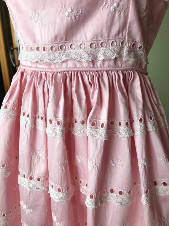 Pink! Vintage 1950s Cotton Eyelet and Lace Dress,… - image 6