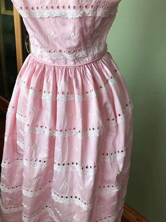 Pink! Vintage 1950s Cotton Eyelet and Lace Dress,… - image 4