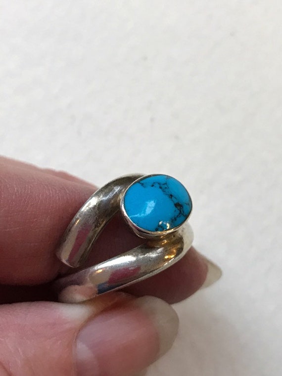 Modernist Turquoise Sterling Ring - 05/19-78 - image 6