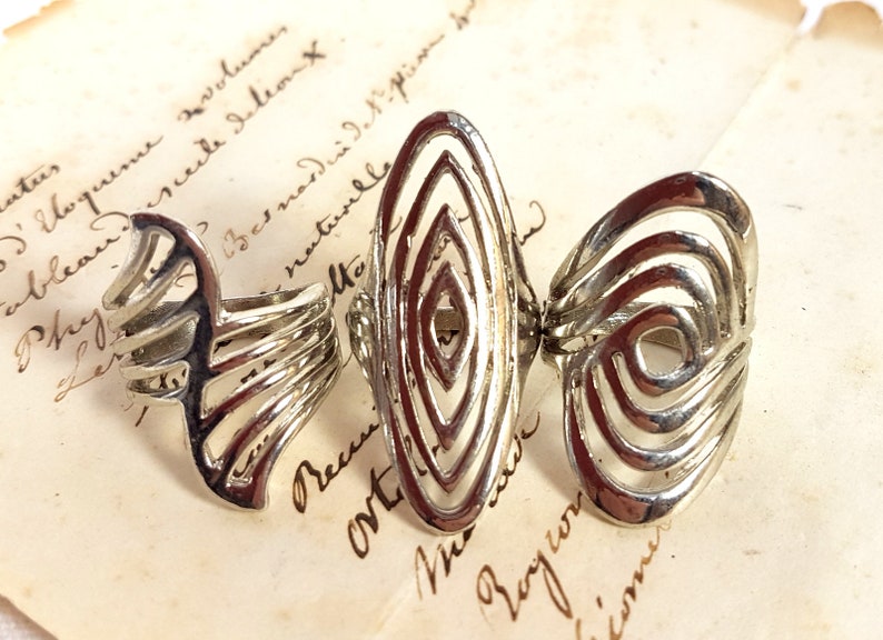 deadstock Gypsy hippie Mandala antique lot set A Set of 3 Large Tibetan Silver colored finger rings Vintage women retro ethnic pattern