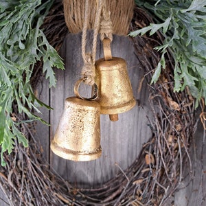 Set von 2 Mittel Bronze Kuhglocken, rustikale Vintage Gold Messing Bronze Stil, handgefertigt Indien Cloche Primitive Klatsche Türklopfer Rinder Schweizer Bild 3