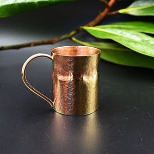 Vaso de chupito de latón martillado