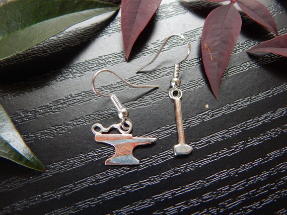 jewelry anvil and hammer