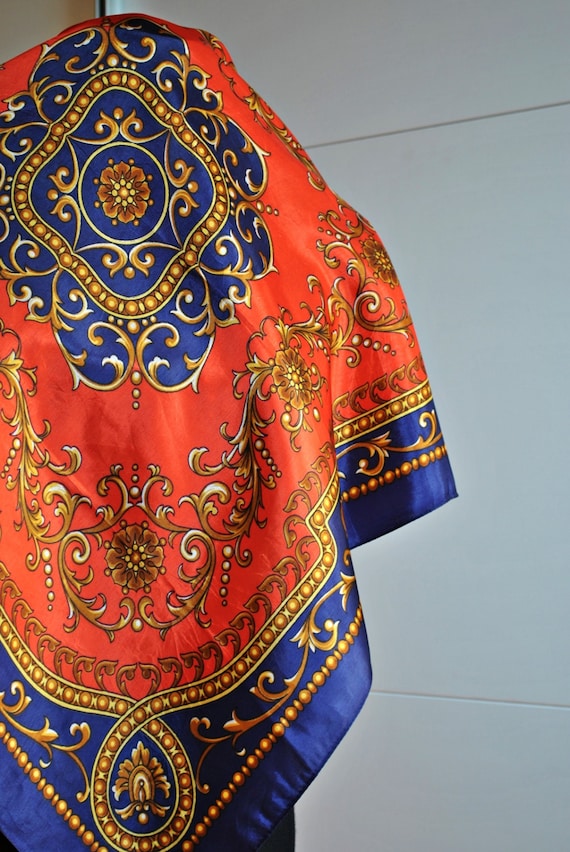 Vintage Square Scarf / BAROQUE print / Golden Cre