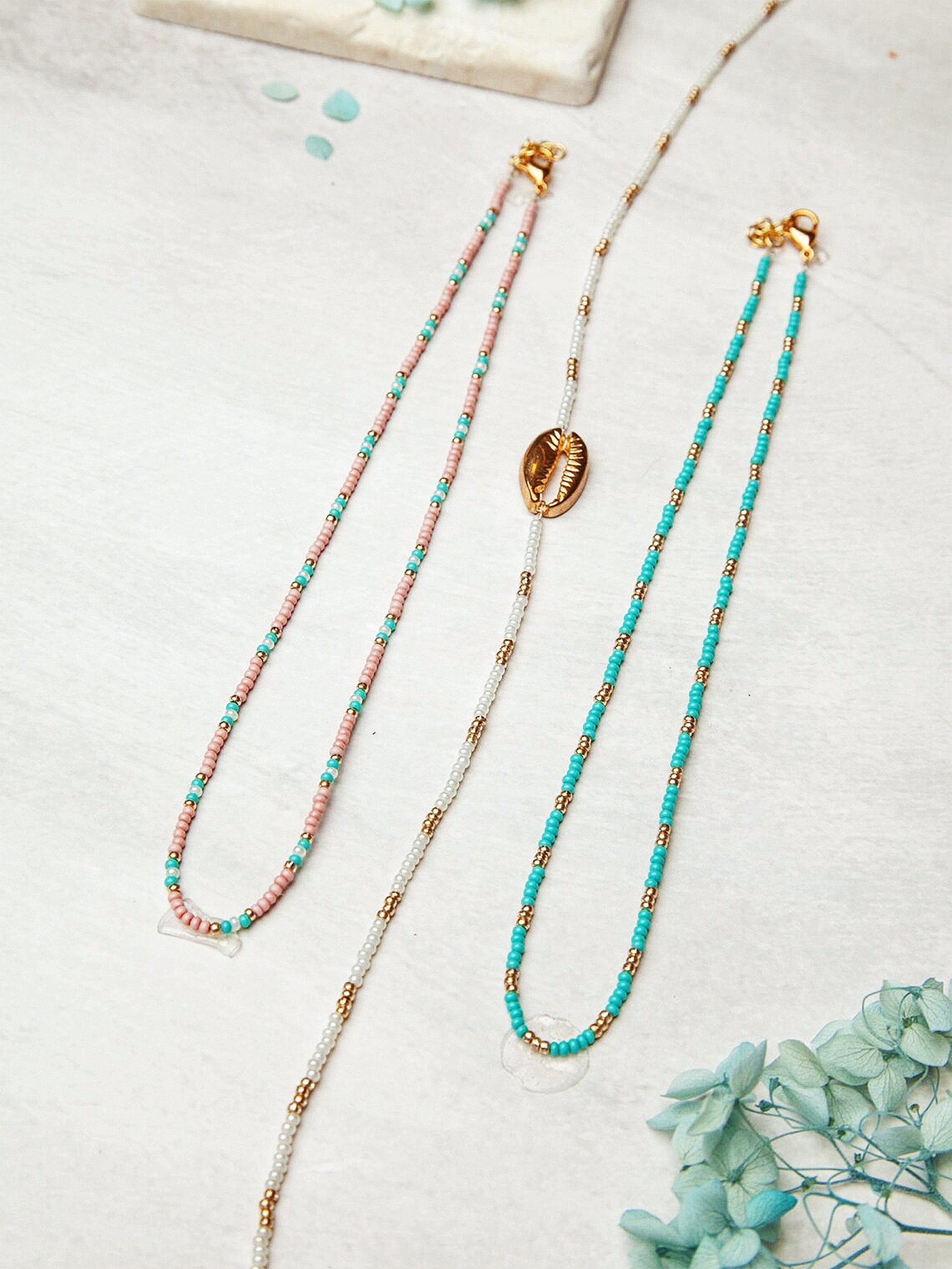 Coiris Layered Shell Beaded Necklaces For Women Handmade Boho Brown Bead Choker Necklace Holiday Style Costume Jewelry For Women(N0144-Brown