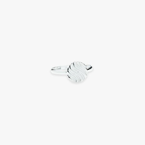 Anillo de dunas | Anillo de plata con estructura ondulatoria | Plata de ley