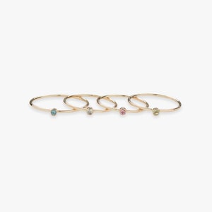 Gouden tiny gemstone ring | Subtiele ring met klein geslepen edelsteentje | Geboortestenen | 14k gold filled goud
