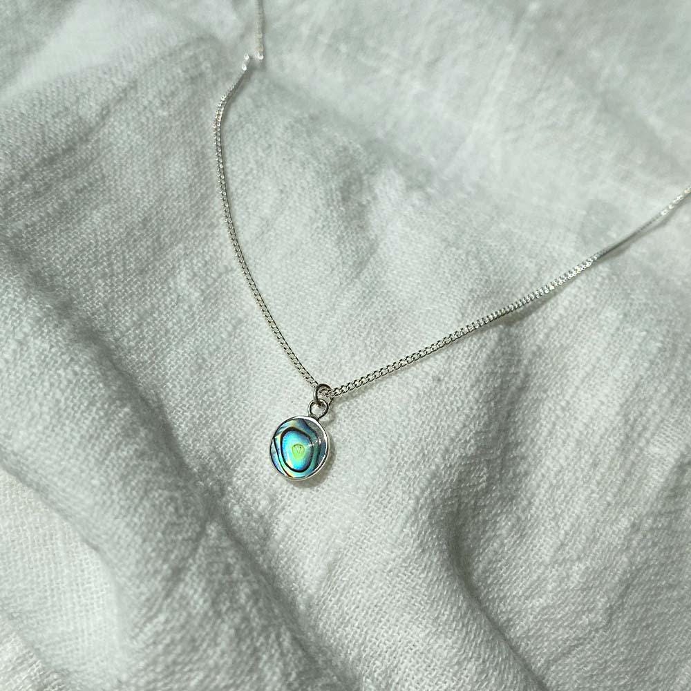 Collana a forma di cavallo con conchiglia di abalone, gioielli in