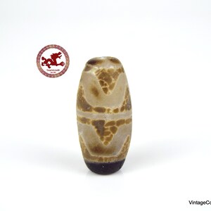 Antique, worn and small agate bead Dzi, Tibetan DZI Tiger Tooth with Dragon skin, Tibetan agate bead, tribal Dzi beads image 8