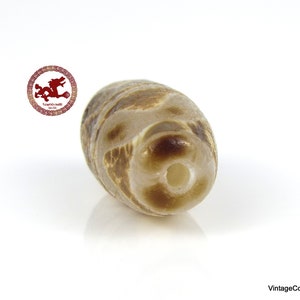 Antique, worn and small agate bead Dzi, Tibetan DZI Tiger Tooth with Dragon skin, Tibetan agate bead, tribal Dzi beads image 7