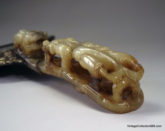 Antique Chinese Hand Mirror With Nephrite Jade Belt Buckle  display picture 1