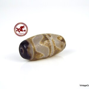 Antique, worn and small agate bead Dzi, Tibetan DZI Tiger Tooth with Dragon skin, Tibetan agate bead, tribal Dzi beads image 5