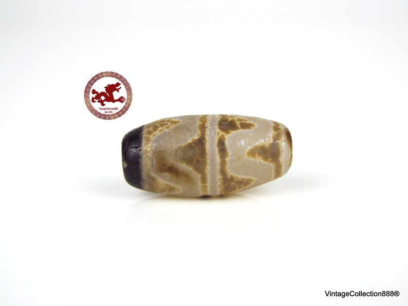 Antique, worn and small agate bead Dzi, Tibetan DZI Tiger Tooth with Dragon skin, Tibetan agate bead, tribal Dzi beads image 1