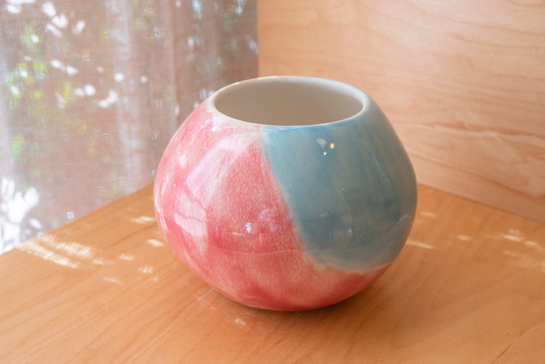 Round Vase // Pink and Blue Vase // Circle Vase // Bulb Vase // Home Decor // Two Tone image 1