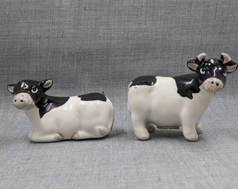 Vintage Otagiri Ceramic Holstein Cow Salt and  Pepper Shakers Black and White Taiwan