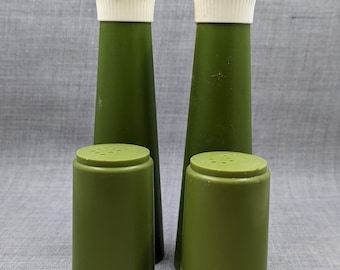 Vintage MCM ACCA Salt and Pepper Shaker Set in Avocado Green Plastic