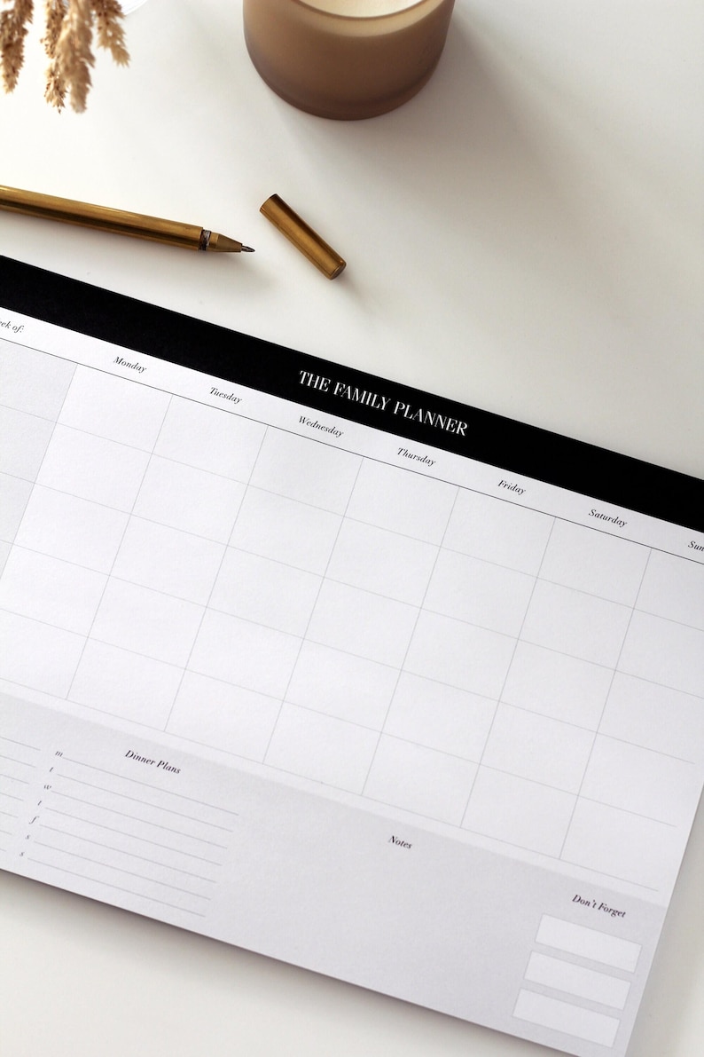 Weekly Family Planner Notepad | Minimal Family Weekly Calendar and Schedule with Meal Planner | A4 Weekly Desk Pad | Gift for Mum Under 10 image 2