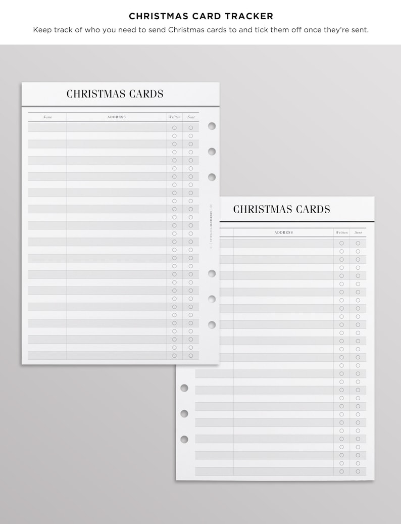 Op de afbeelding: Twee witte planner-inlegvellen voor een kerstkaarten-tracker. Elke pagina heeft de kop CHRISTMAS CARDS, kolommen voor Naam, Adres, Geschreven en Verzonden, met rijen selectievakjes voor het bijhouden. De linkerpagina heeft vijf gaten.