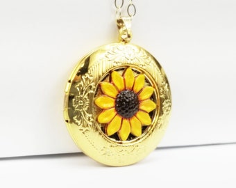 Personalized Keepsake Gold Filled Clasp 18 or 24 Hand Painted Turtle Art Necklace Blue Green Turtle Locket Necklace Nature Jewelry