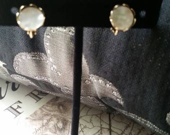 Vintage screw back earrings vintage earrings