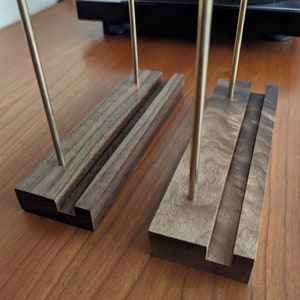 Single Record Stand - Walnut + Brass