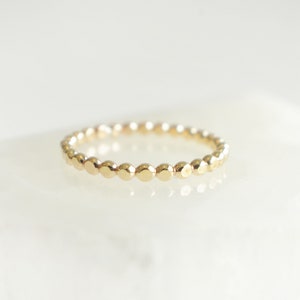 14K Gold Bubble Band - Simple Beaded Wire Ring