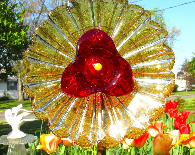 Plate Flower, Glass, Yard Art Flower, Garden Ornament, Upcycled
