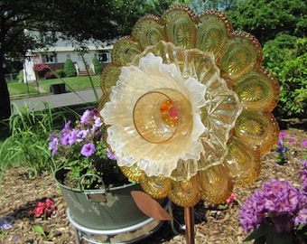 Glass garden art | Etsy Glass garden art | Etsy