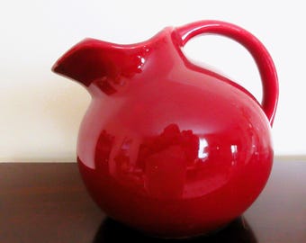 Pottery pitcher vintage 1930-40s signed on base USA near mint condition, free of damage