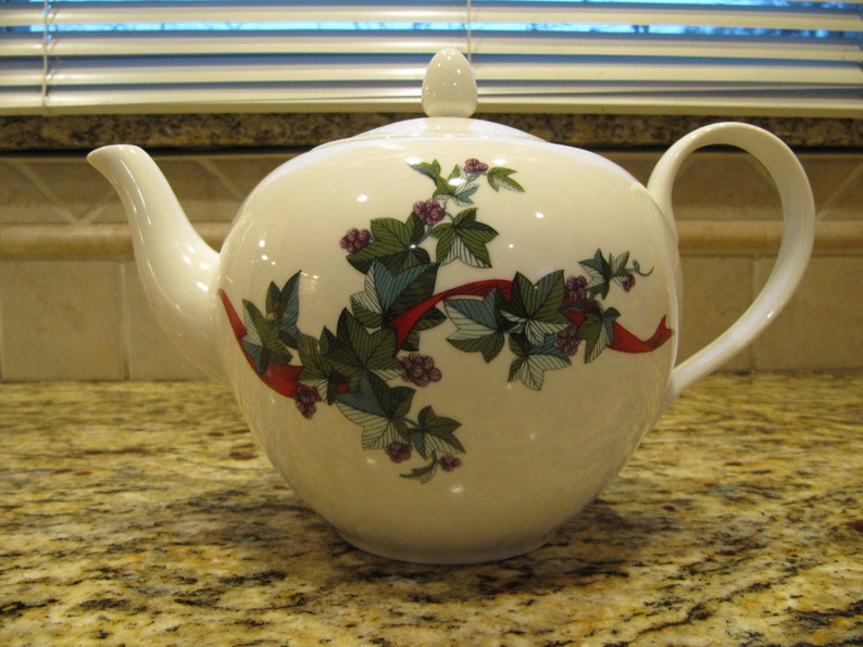 Christmas teapot, Bone China Christmas Teapot fine quality china teapot Holiday Garden ribbons and Holly full size pot Martha Stewart